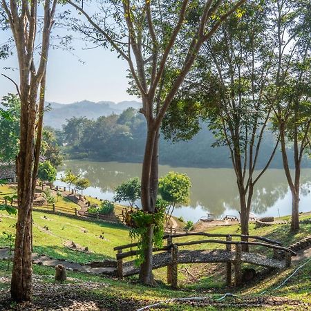 Nan Waterside Hong Bon Nern Panzió Kültér fotó
