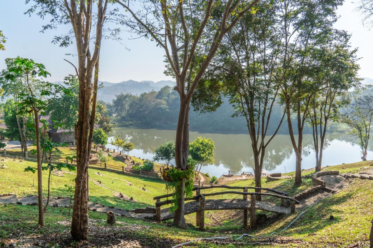 Nan Waterside Hong Bon Nern Panzió Kültér fotó